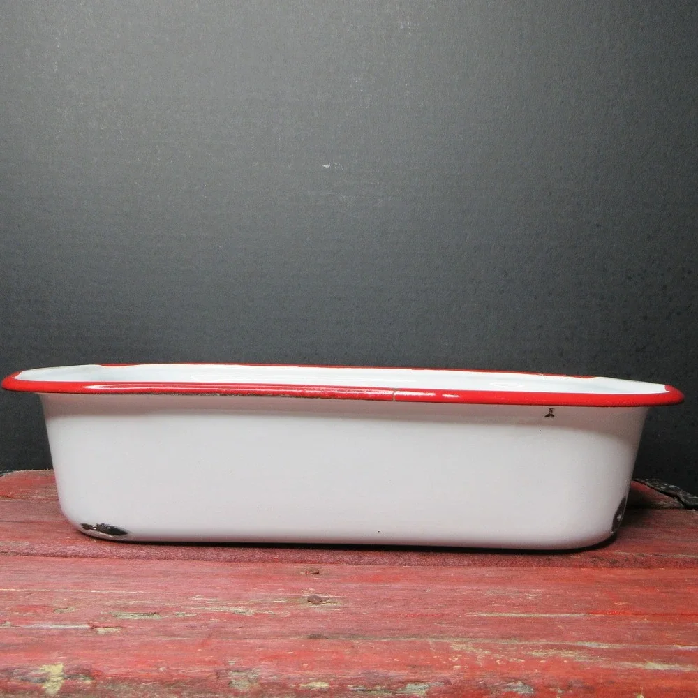 Vintage White Enamelware Rectangular Pan Red Rim Primitive Farmhouse Decor